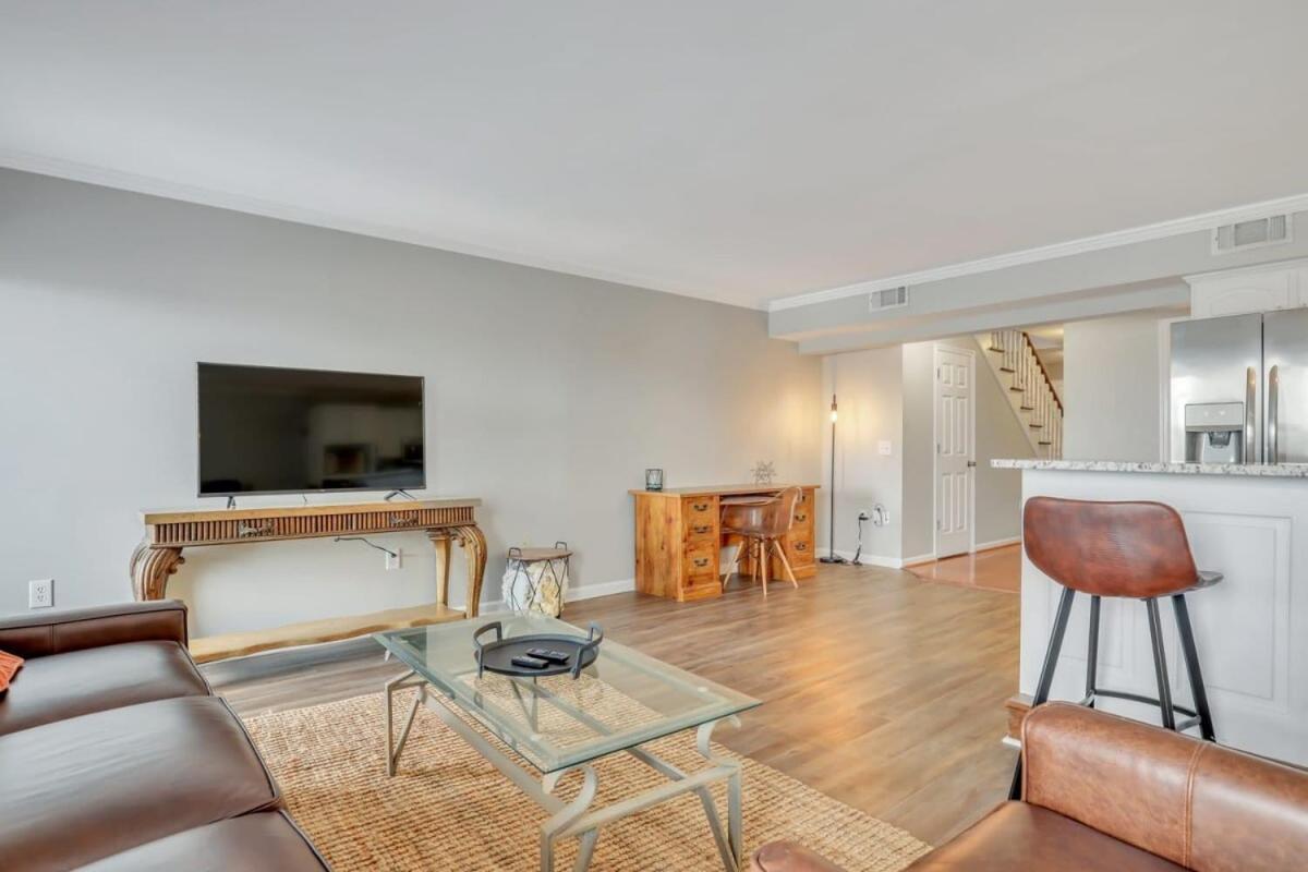 Eagle'S Nest - Spacious Loft Downtown - Near Gsu Statesboro Extérieur photo