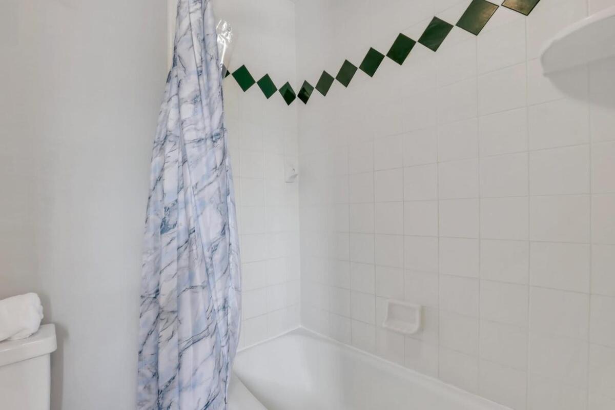 Eagle'S Nest - Spacious Loft Downtown - Near Gsu Statesboro Extérieur photo