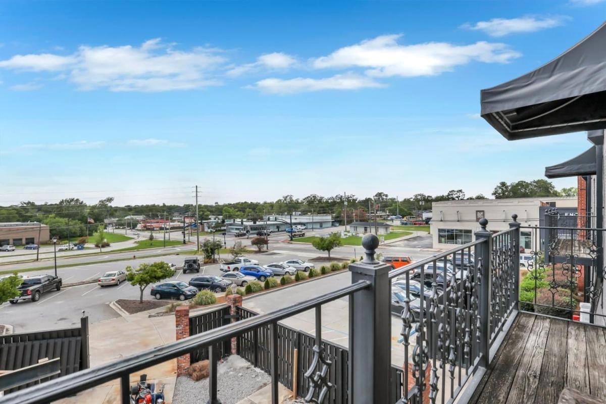 Eagle'S Nest - Spacious Loft Downtown - Near Gsu Statesboro Extérieur photo