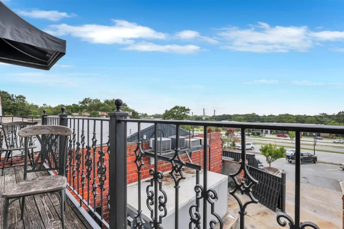 Eagle'S Nest - Spacious Loft Downtown - Near Gsu Statesboro Extérieur photo