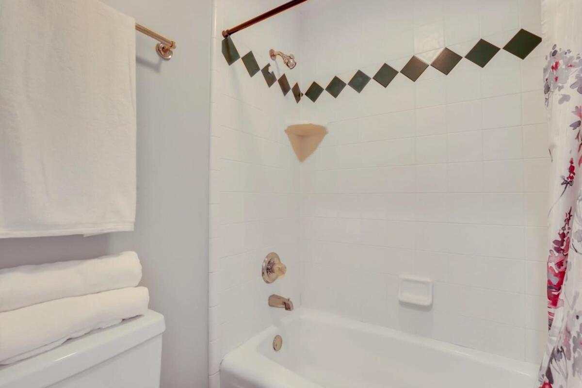 Eagle'S Nest - Spacious Loft Downtown - Near Gsu Statesboro Extérieur photo